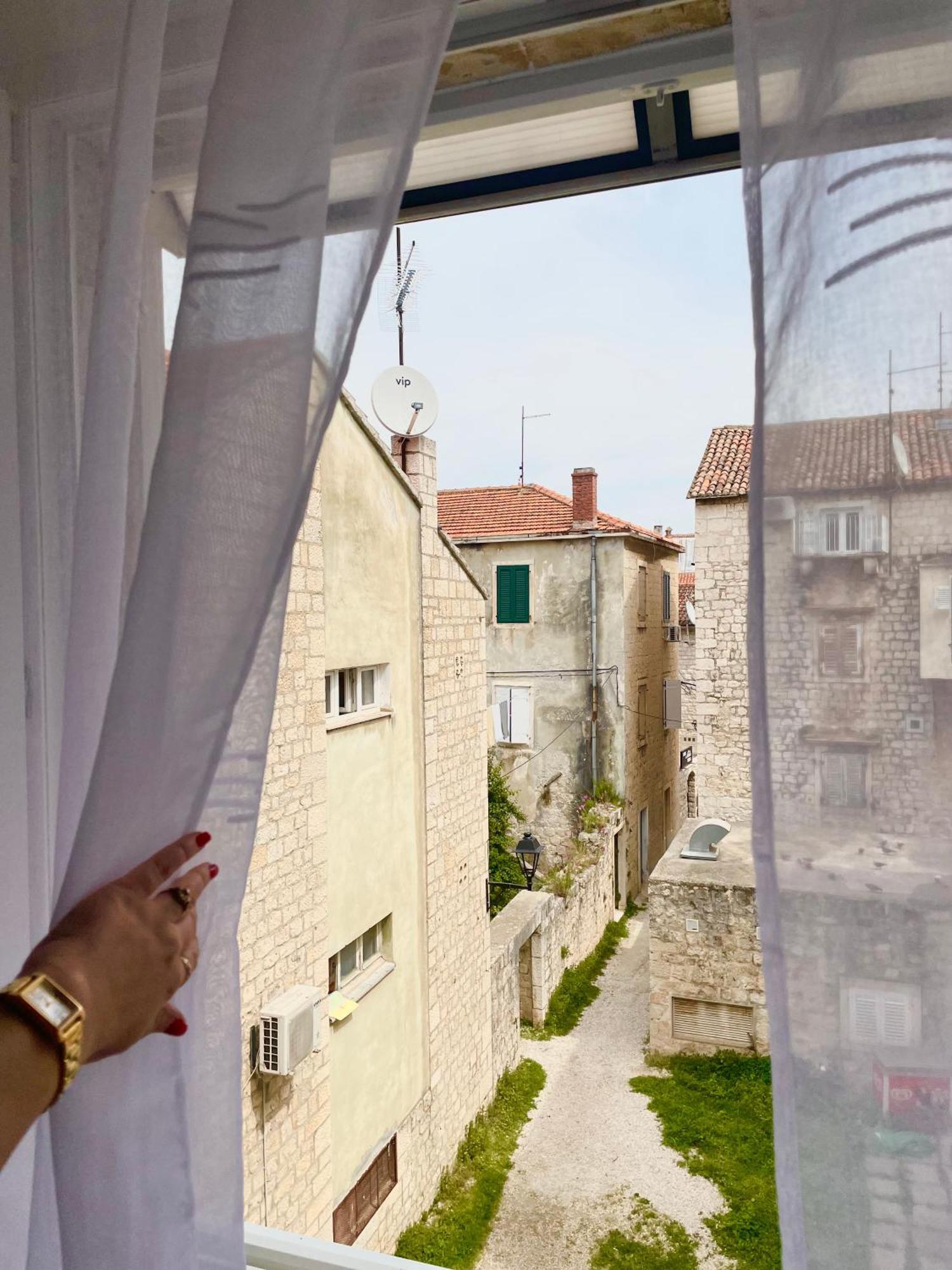 Dinka Old Town Apartment With Sea View Trogir Ngoại thất bức ảnh